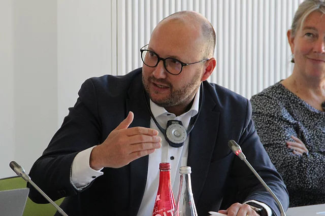 Copyright : FES Paris