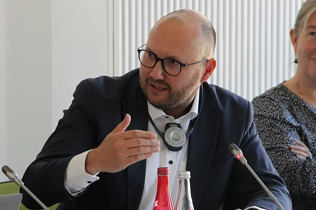 Copyright: FES Paris