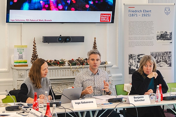 Panel avec Inga Sabanova, Benjamin Schreiber et Adrienne Woltersdorf, credits : FES Paris/Mathieu Gug