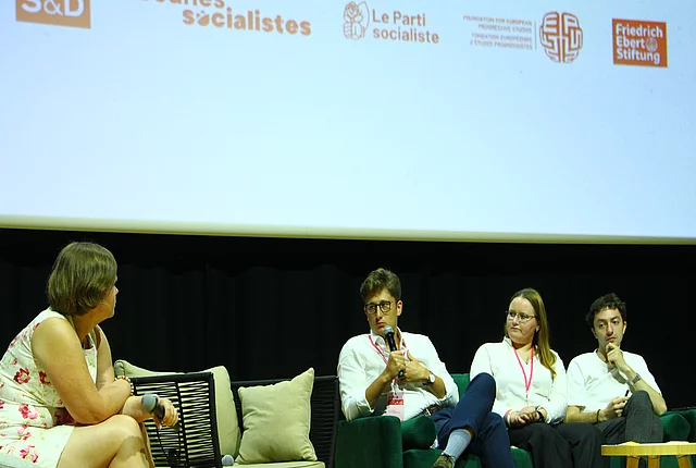 Yes-Congress, Copyright: FES Paris