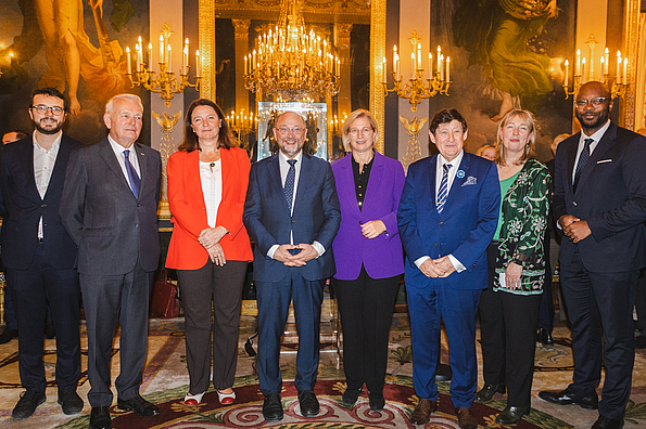 Delaporte, Ayrault, Lingner, Schulz, Rehlinger, Kanner, Woltersdorf, Zorn; credits: FES Paris/Mathieu Gug