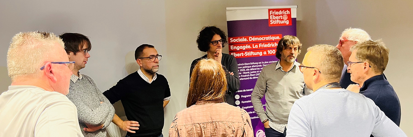 Arbeitsgruppe mit deutschen und französischen Gewerkschaftsmitgliedern, Credits: FES Paris