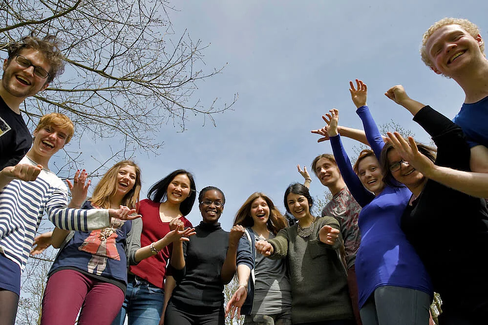Eine Gruppe junger Studenten