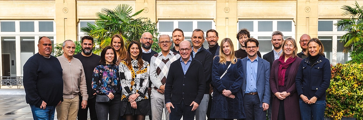 Gruppenfoto Trialog, credits: FES Paris/Mathieu Gug