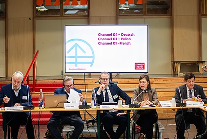 Eröffnungsrede von Senatorin Audrey Linkenheld, credits : FES Paris/Pruvost