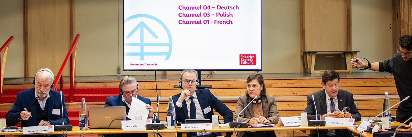 Eröffnungsrede von Senatorin Audrey Linkenheld, credits : FES Paris/Pruvost