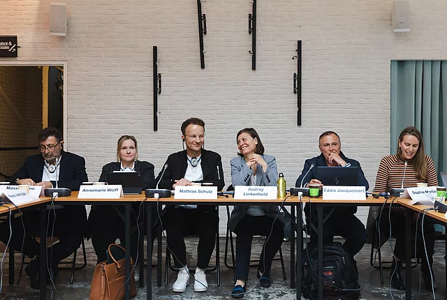 Zweites Panel mit Audrey Linkenheld, Eddie Jacquemart, Massimiliano Valeriani, Mathias Schulzs und Annemarie Wolff
